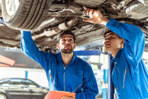 what is an automotive technician