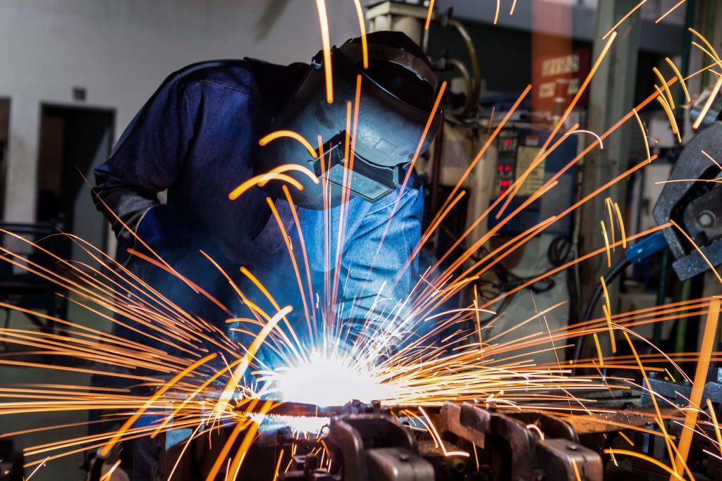 how to become a welding engineer