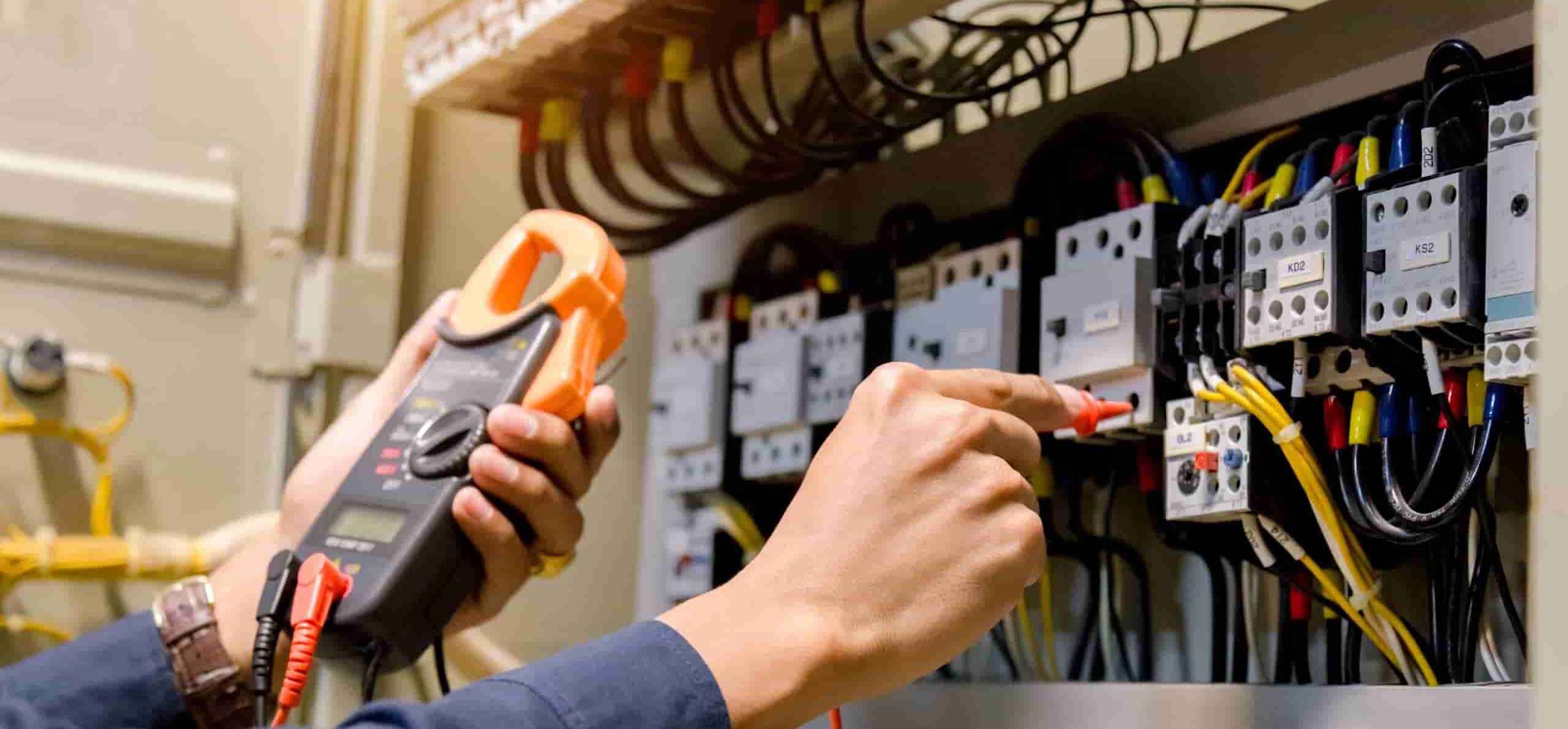 Electrician vs. Electrical Engineer | New England Tech